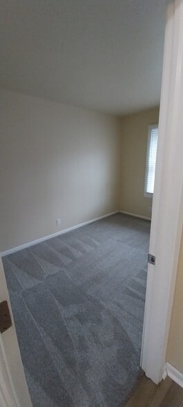 Building Photo - 2645 Kragspough Ct