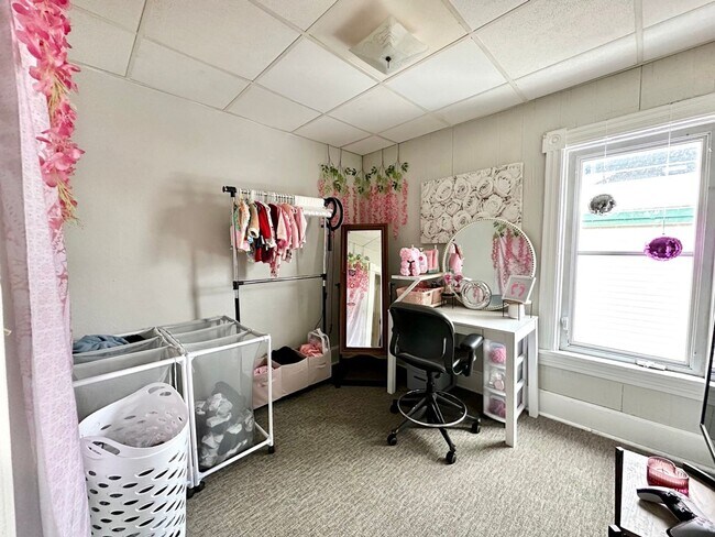 Building Photo - 5731-5733 W 8th St