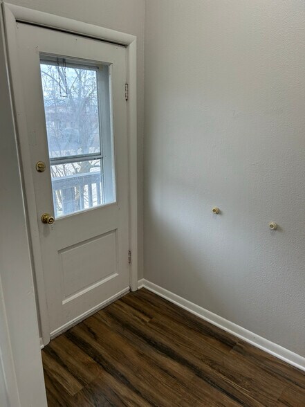 Building Photo - 311 S Shelby St