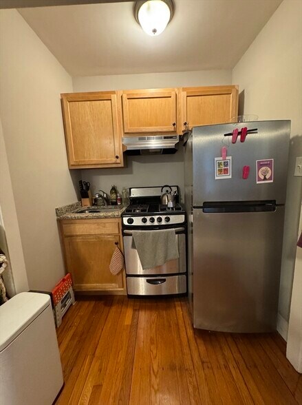 Primary Photo - 45 Longwood Ave