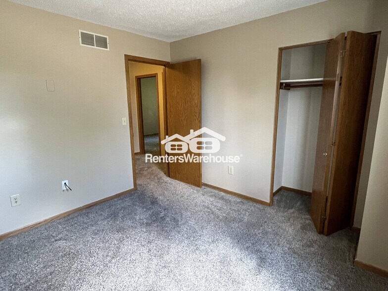 Building Photo - 15870 Griffon Path