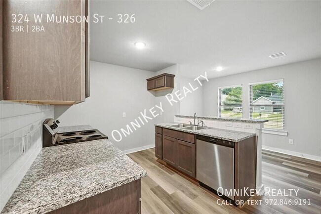 Building Photo - 324 W Munson St