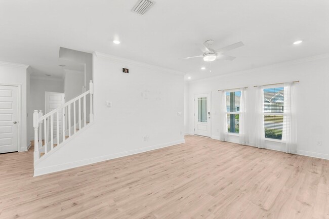Building Photo - 25 Krewe Cir