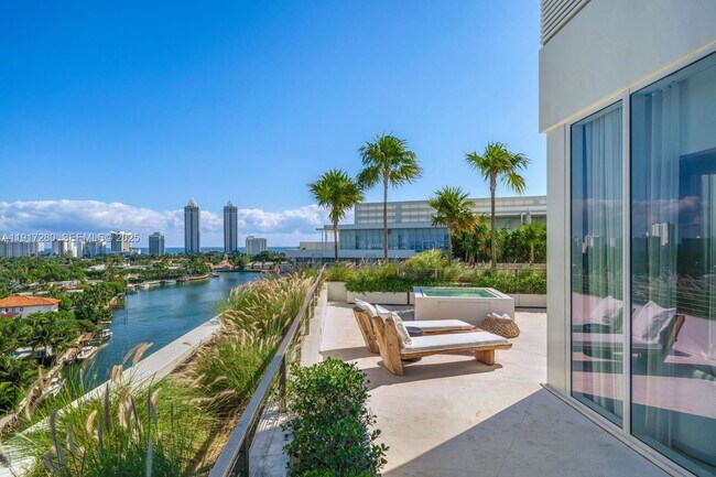 Building Photo - 4701 Meridian Ave