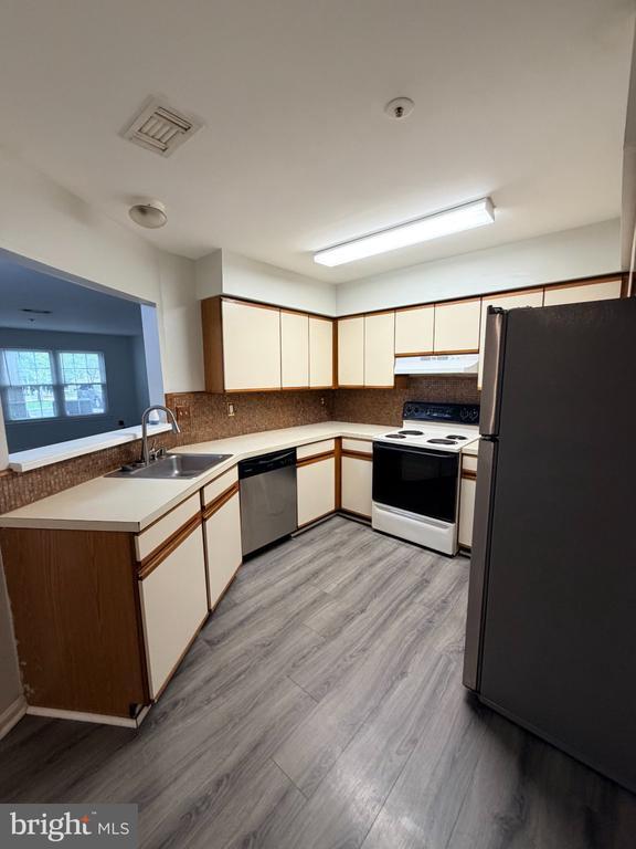 Building Photo - 4834 Brookstone Terrace