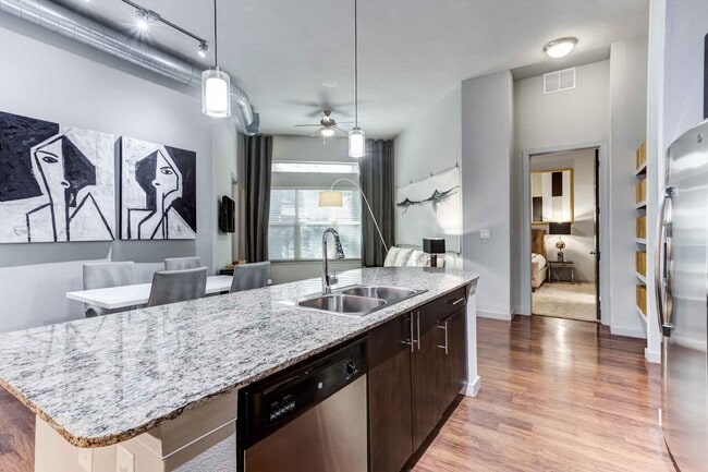 Building Photo - 2033 S Gessner Rd