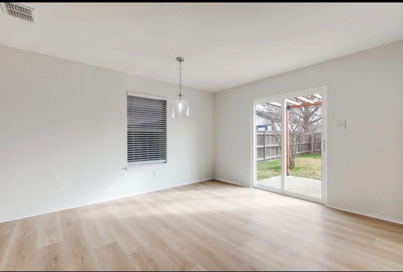 Building Photo - 2812 Terrace Dr