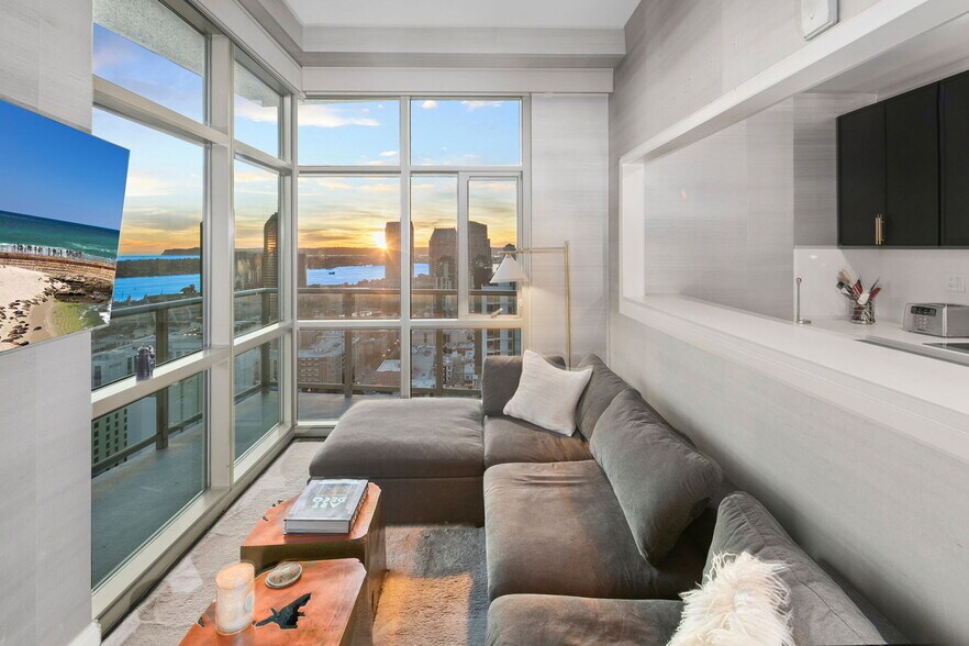 Building Photo - 800 The Mark Ln