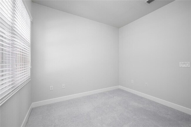 Building Photo - 1323 Gilford Point Ln