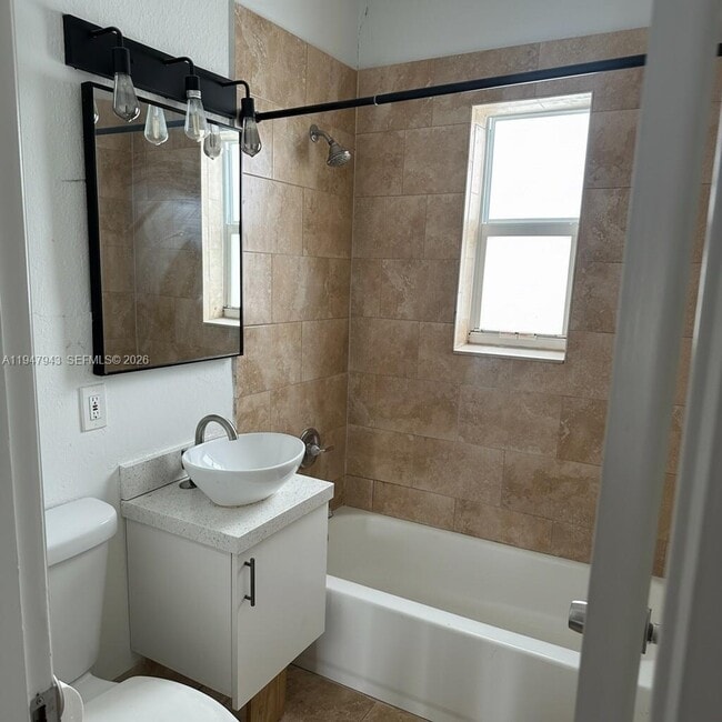 Building Photo - 415 NW 84th St