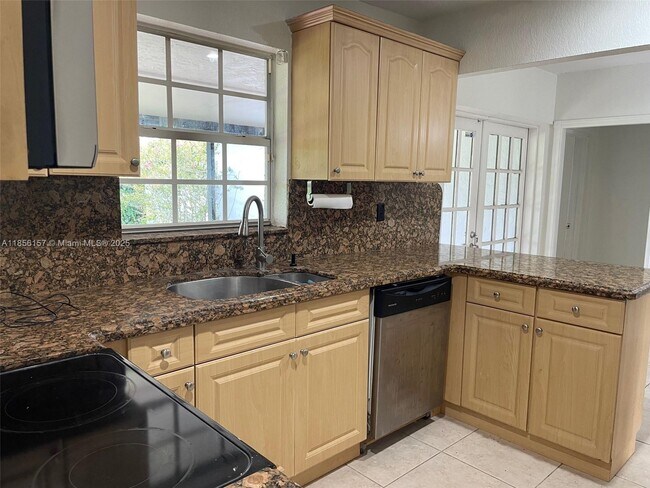 Building Photo - 14330 SW 71st Ln