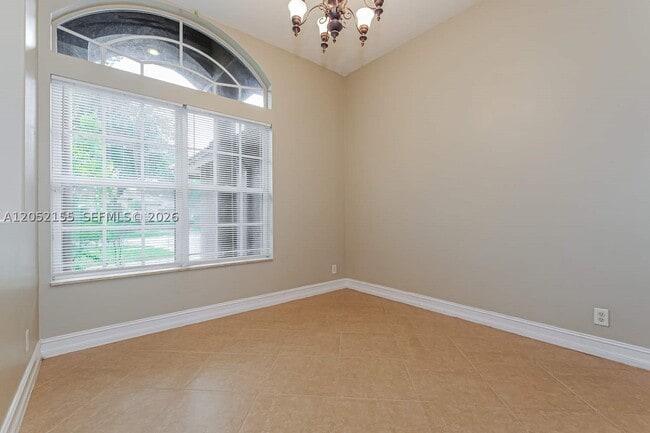 Building Photo - 101 Jacaranda Ct