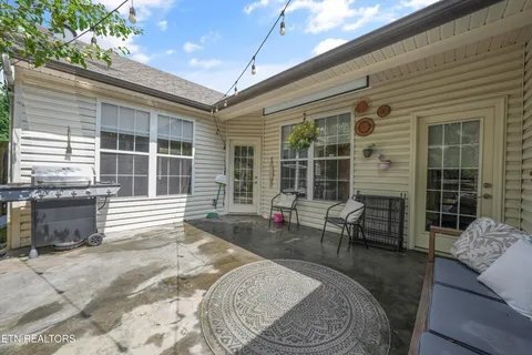 Building Photo - 10816 Meriwether Ln