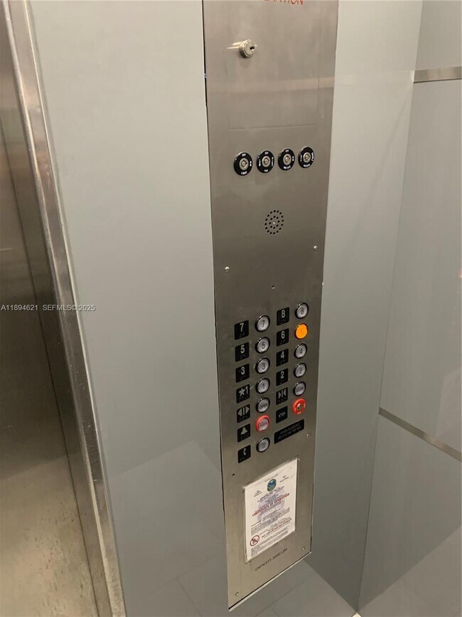 Building Photo - 1750 NE 191st St