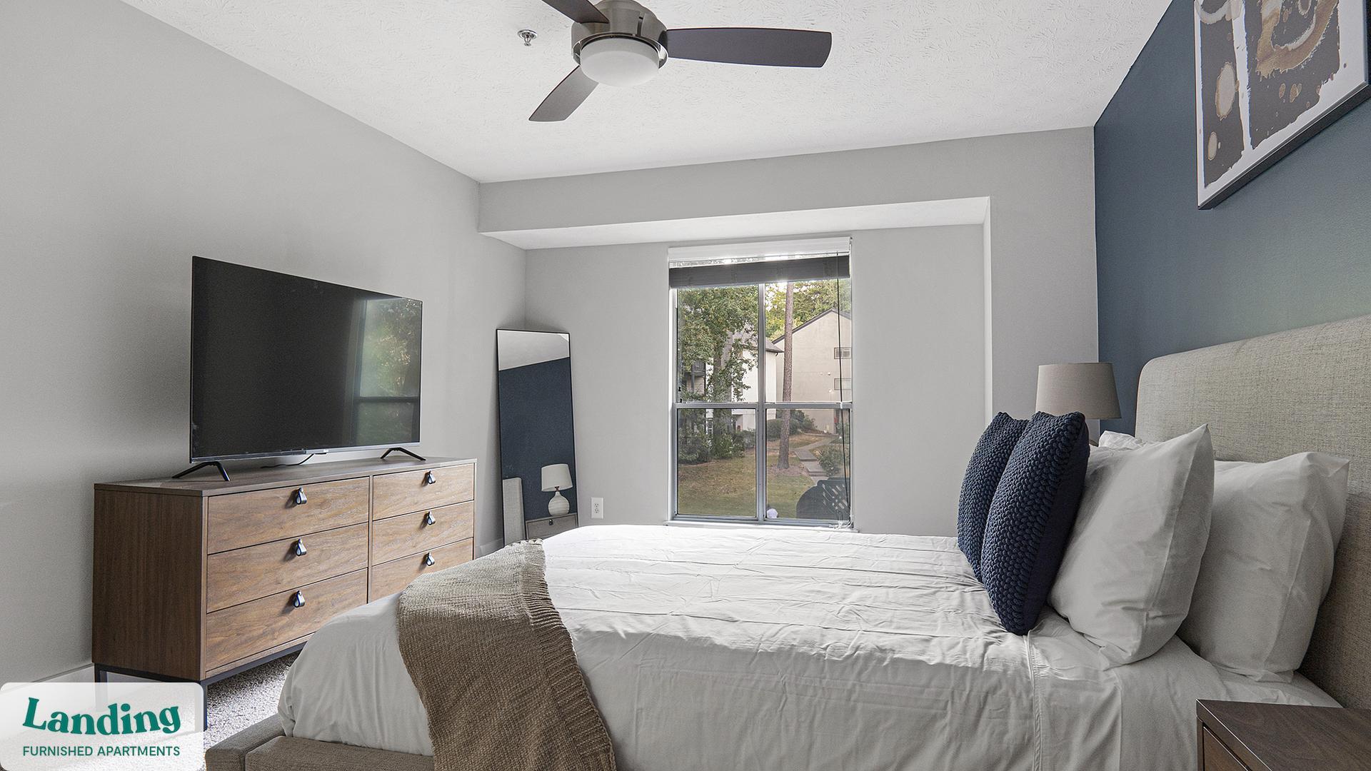 Building Photo - 2000 E Lake Pkwy