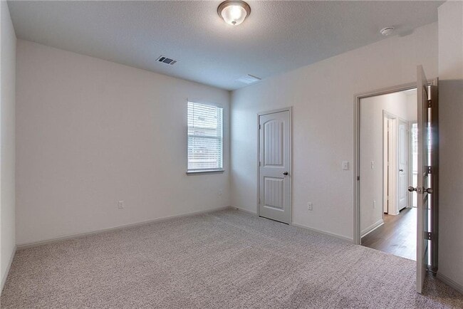 Building Photo - 18521 Urbano Dr