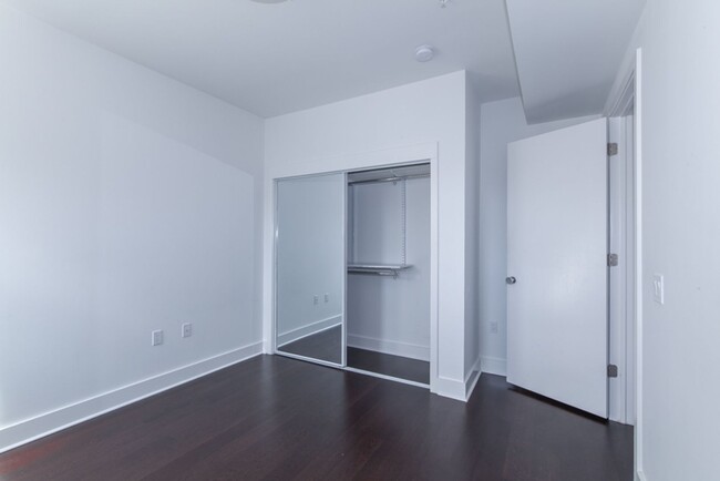 Building Photo - The Perfect Petworth Pad!