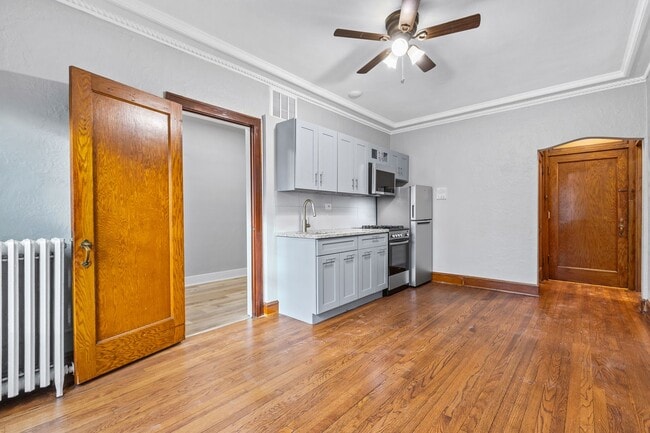 Building Photo - Newly Remodeled Vintage Charm with 21st Century : Move In Special for June 2025 $1,070.00