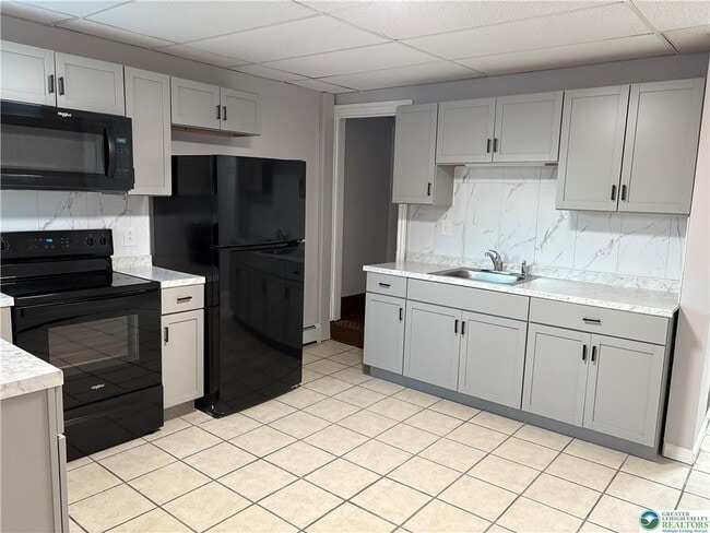 Building Photo - 404 Mahoning St