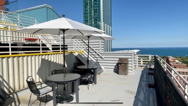 Building Photo - 40 E 9th St