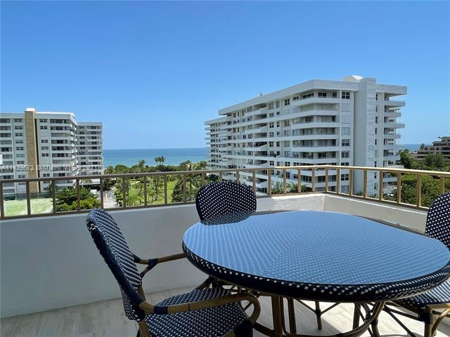 Building Photo - 155 Ocean Lane Dr