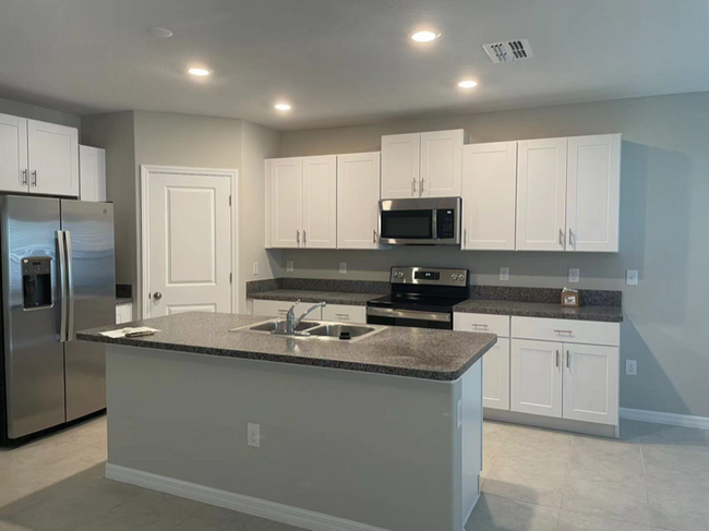 Building Photo - 4428 Globe Thistle Dr