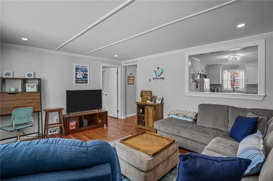 Building Photo - 70 Carroll Ave