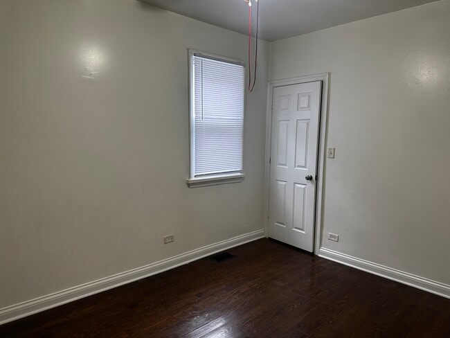 Building Photo - 12026 S Lafayette Ave