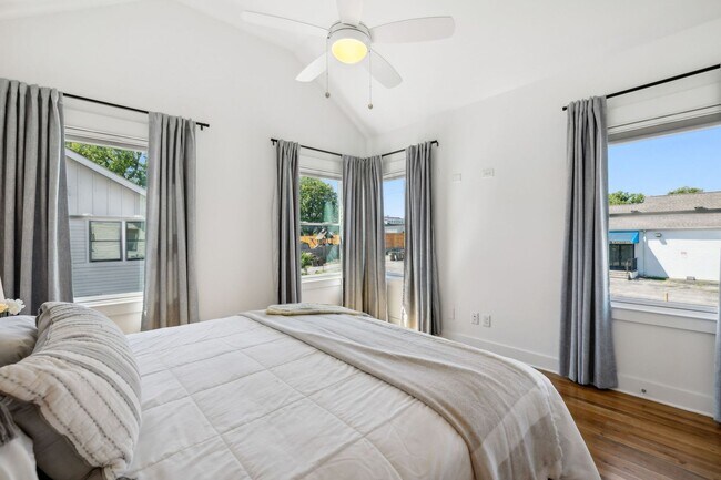 Building Photo - Germantown Gem just 1 mile from Downtown N...