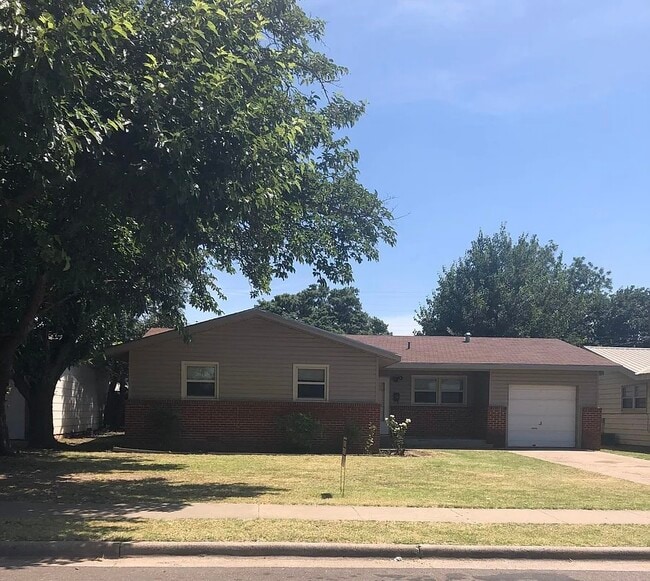 Building Photo - 3811 26th St