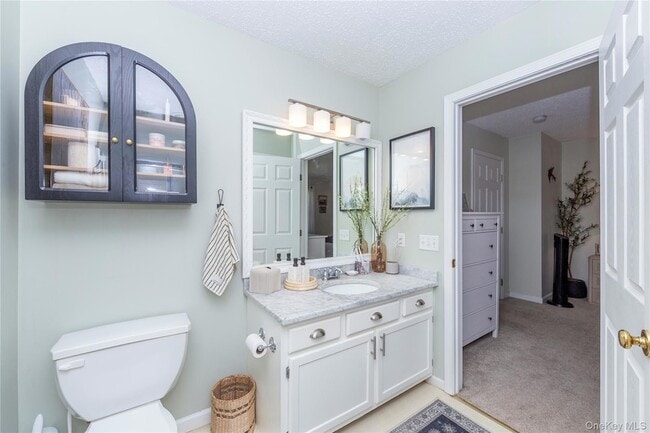 Building Photo - 3 Evergreen Way