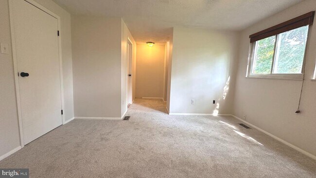Building Photo - 13566 Bentley Cir