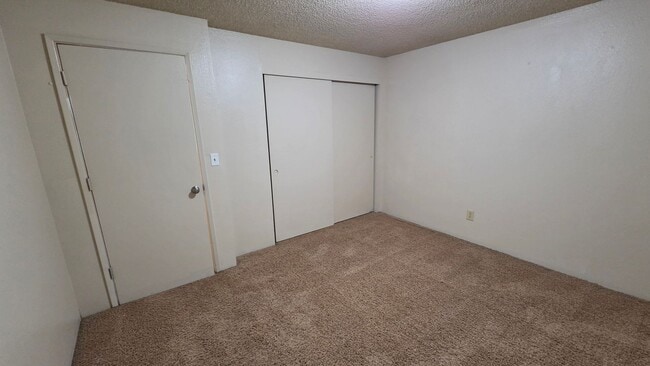 Building Photo - Spacious Home for Rent