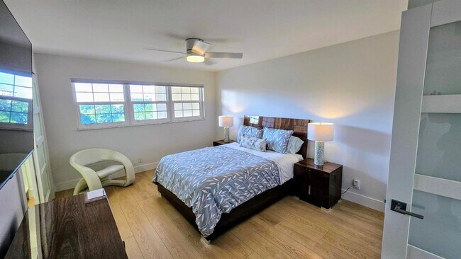 Building Photo - 3150 N Course Ln