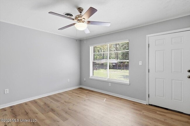 Building Photo - 104 Park Trail