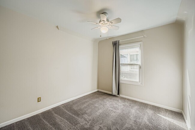 Building Photo - Stylish Home in the Heart of Highland with Detached Garage & Mother-in-Law Suite