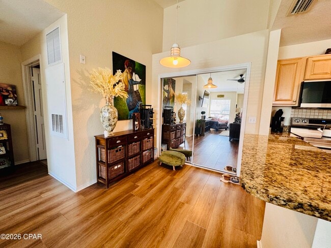 Building Photo - 1109 Lighthouse Rd