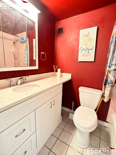 Building Photo - 200 Swanton St