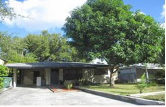 Building Photo - 808 SW 15th Ave