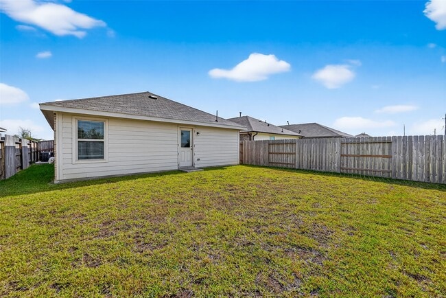 Building Photo - 7719 Cedar Birch Dr