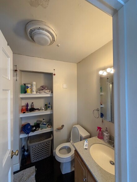 Building Photo - 62 Ridgemont St