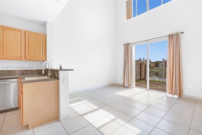 Building Photo - 11552 NW 69th Terrace