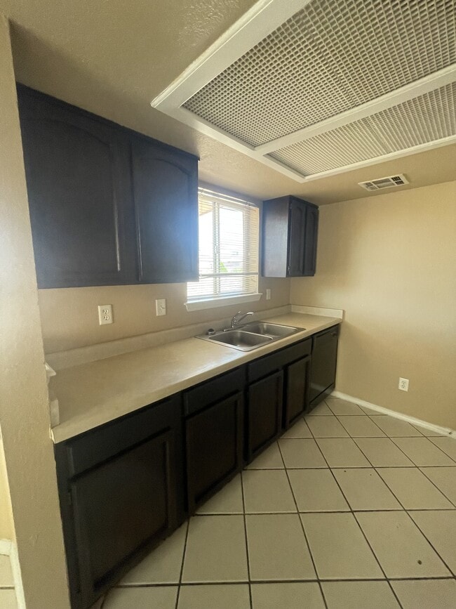 Building Photo - 3373 Mike Godwin Dr