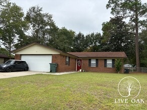 Building Photo - 105 Monroe Ave