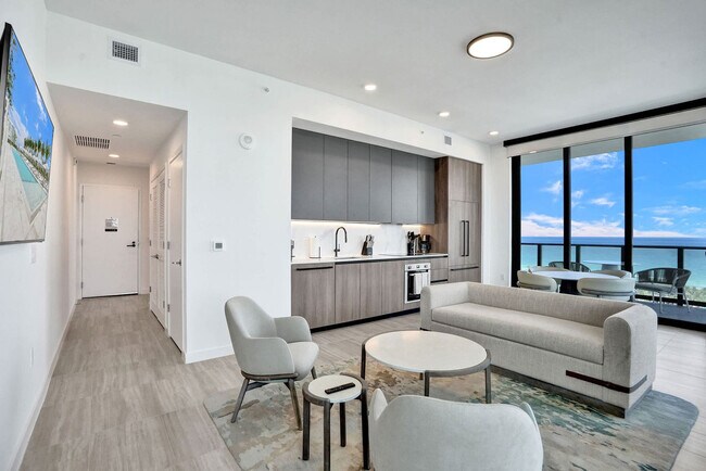 Building Photo - 580 72nd St