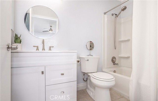 Building Photo - 13095 Hubbard St