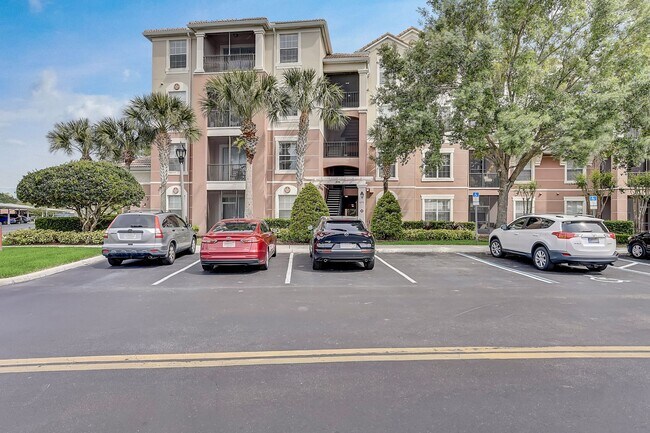 Building Photo - Beautifully Maintained 3-Bedroom, 2-Bathro...
