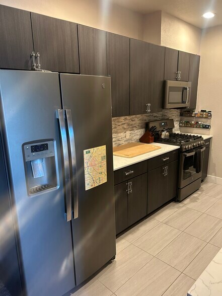 Building Photo - 1401 W 85th Ave