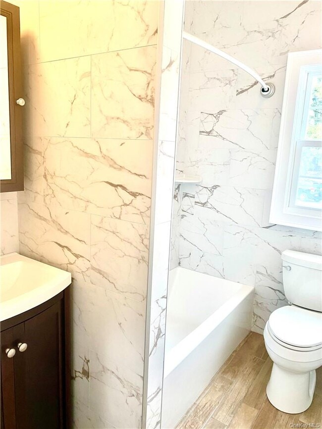 Building Photo - 26 Courtland St