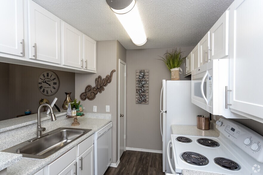 Walnut Creek 5901 Valleycreek Ln Arlington TX 76017 Apartment Finder